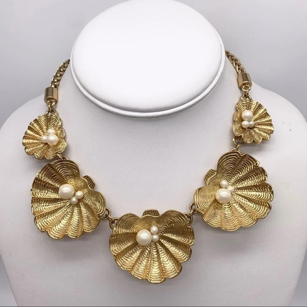 Kate Spade Monterey Bay Shell Necklace